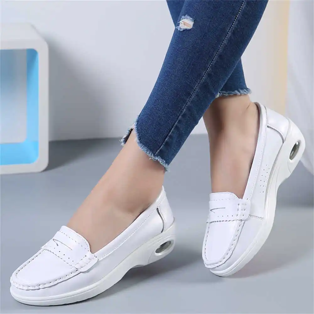Thick Sole Slipon White Traine - đánh giá và giá Men Shoes Most Expensive